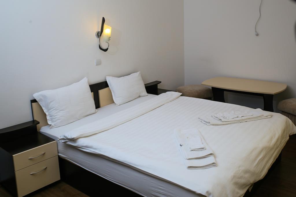 Семеен Хотел Златоград Chambre photo